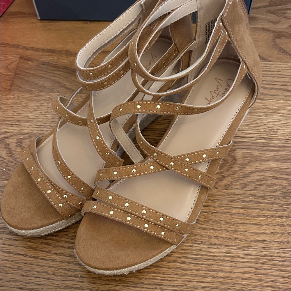 Girls  Tan Sandals